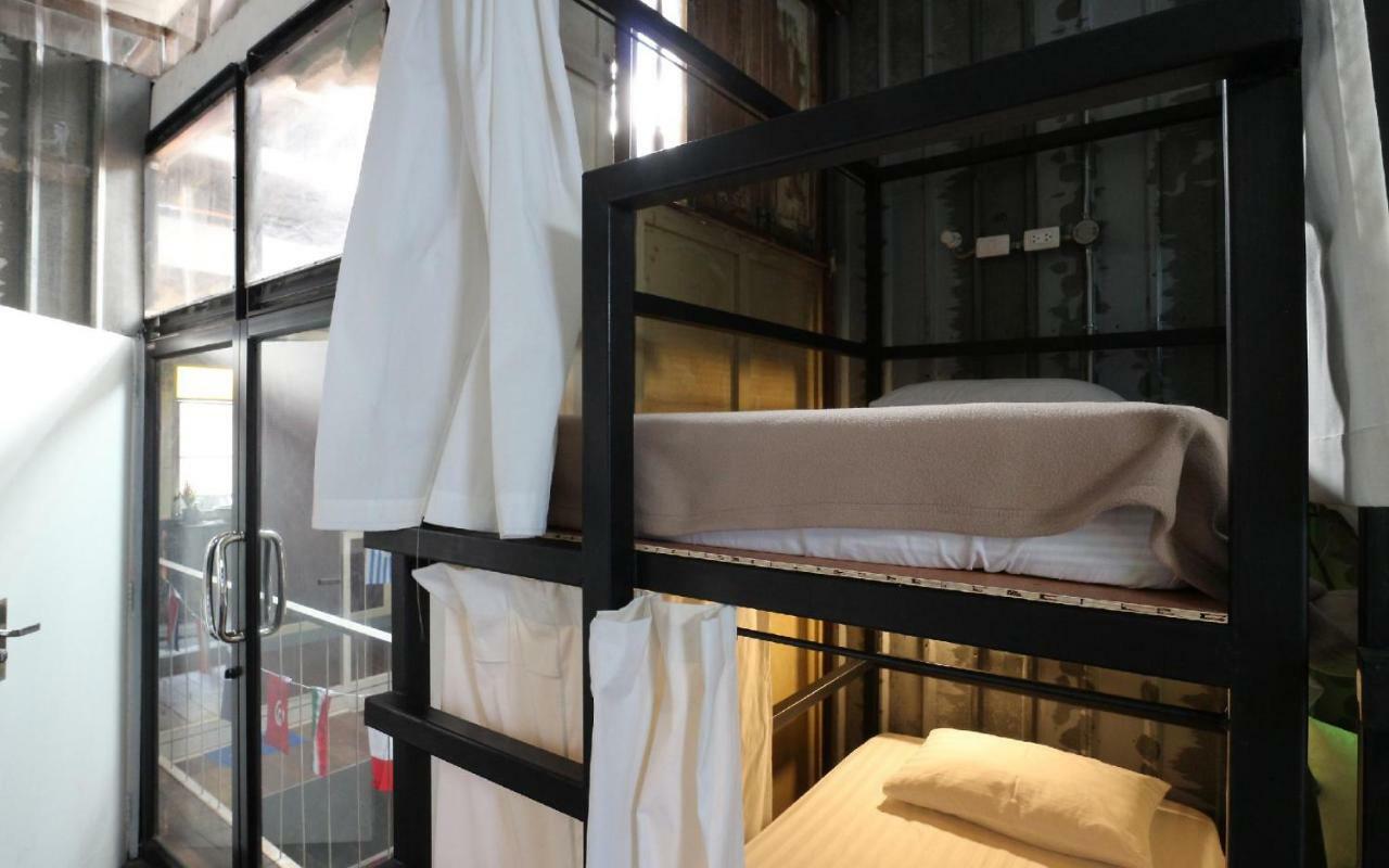 Nivas Siam Hostel Bangkok Ngoại thất bức ảnh